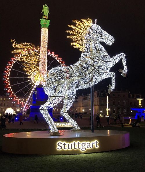 Lichtermeer in der Stuttgarter City: Stuttgarter Weihnachtsmarkt 27.11 